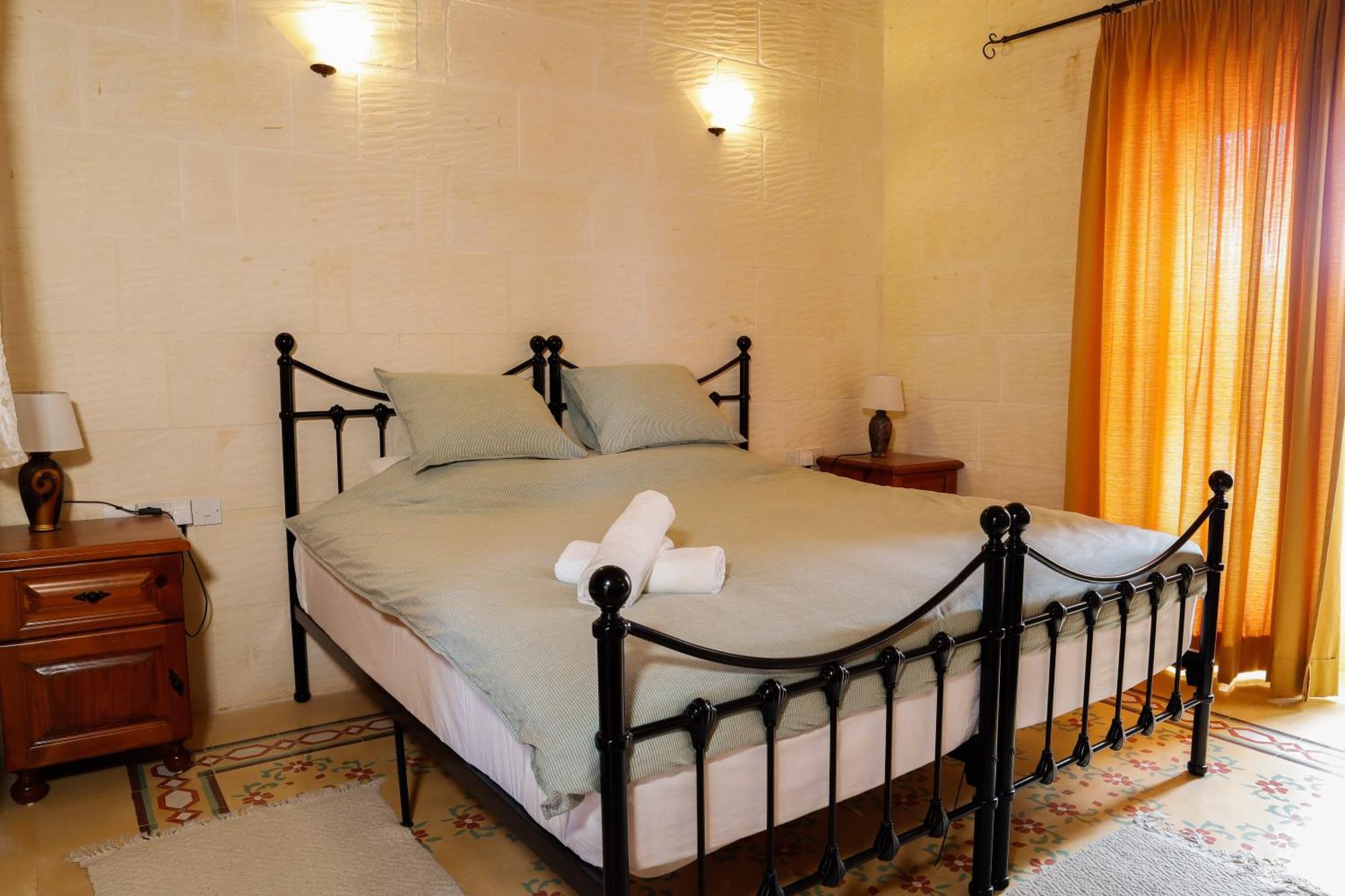 Rosehill B&B Xaghra Bagian luar foto