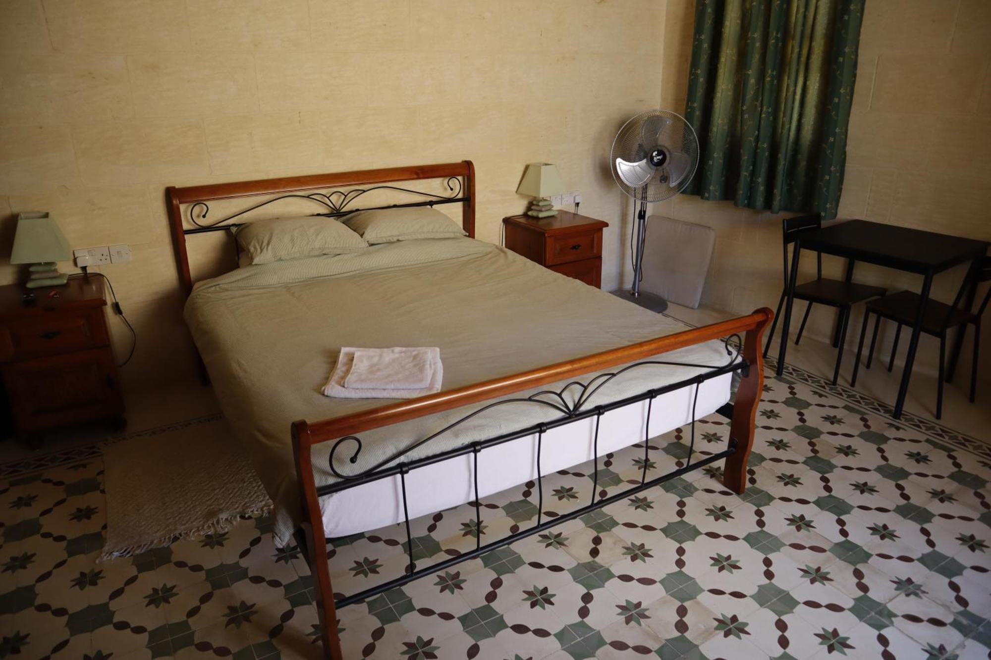 Rosehill B&B Xaghra Bagian luar foto